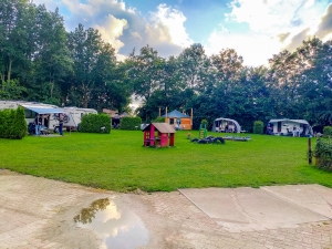 Boerderijcamping de Hinde in Dronten (Flevoland)